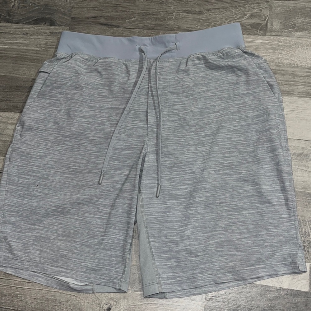Lululemon T.H.E. Short 9” *linerless